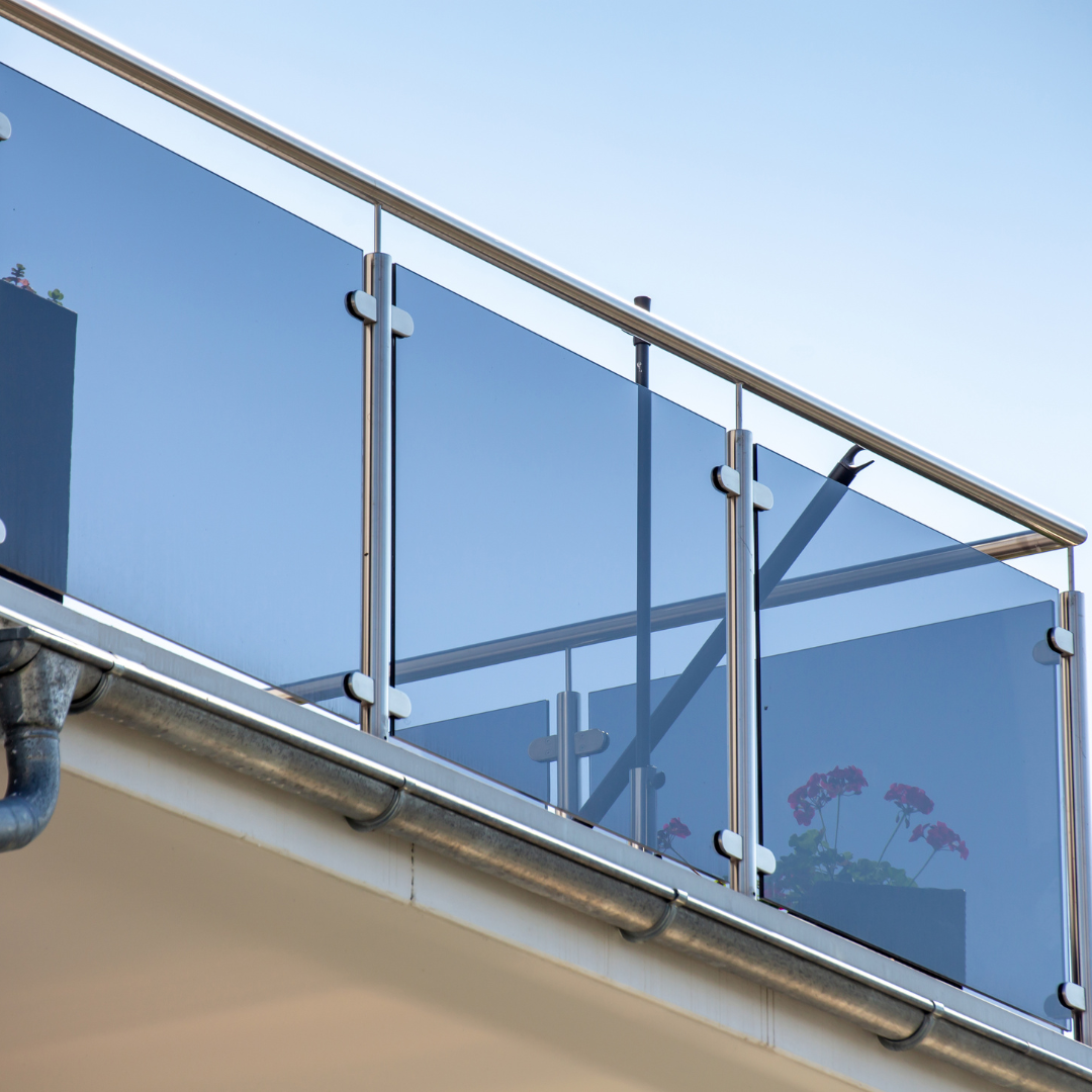 Glass Balcony Railing 